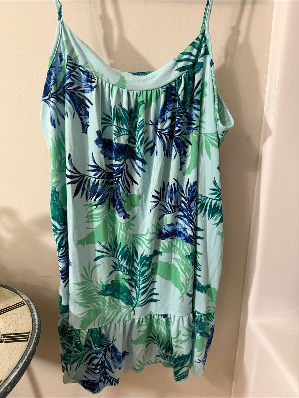 Ultra-soft Joyspun Light Aqua Tropical Print Spaghetti-Strap nightie size 3X